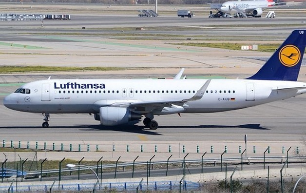 Авиакомпания Lufthansa перестала выплачивать дивиденты и ищет средства для спасения