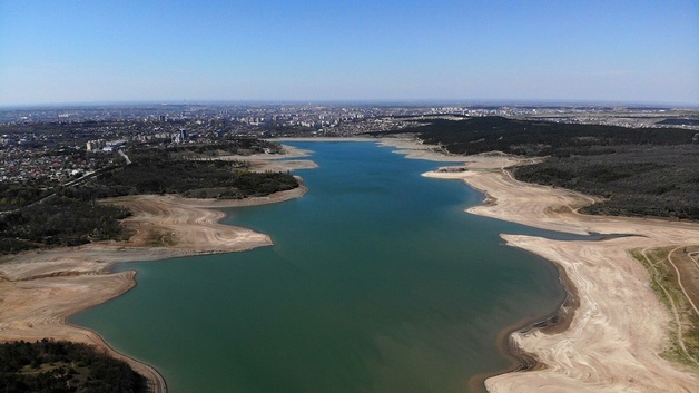 В Крыму пересохли основные реки: приток воды в водохранилища практически прекратился