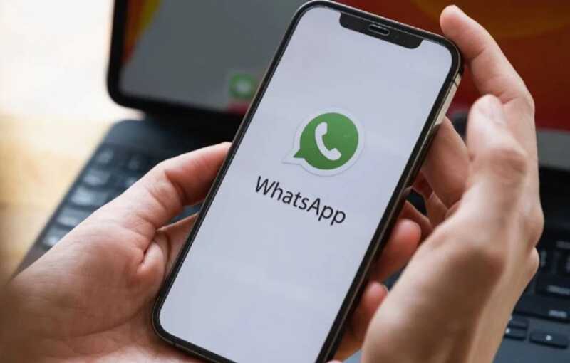 Новый вирус в WhatsApp массово крадет данные пользователей в России