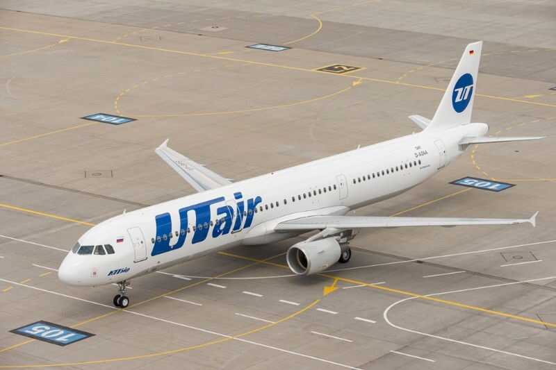 Пассажиры рейса Utair в Дубае уже более пяти часов ждут вылета в Москву