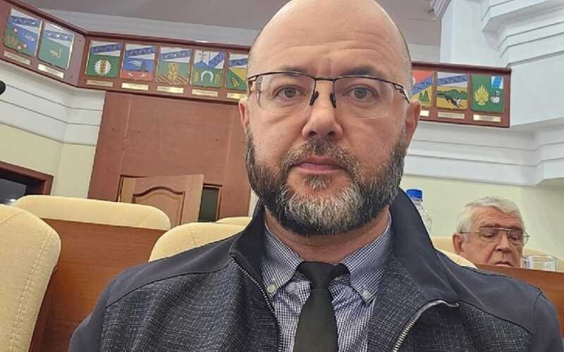 Бывший депутат Курской области Максим Васильев подозревается в присвоении миллиардов, выделенных на строительство оборонных объектов