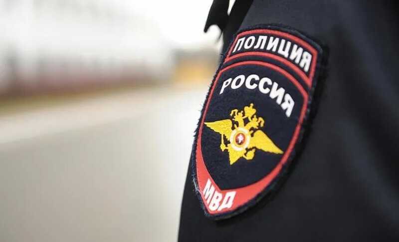 Женщина угрожает самоподрывом в офисе микрофинансовой компании в Москве