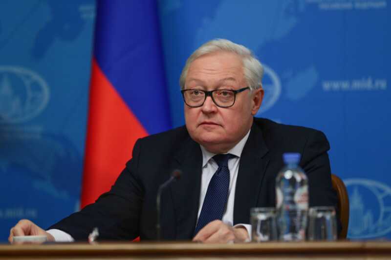 Заместитель министра иностранных дел России Рябков обвинил западные страны в причастности к атакам на российской территории