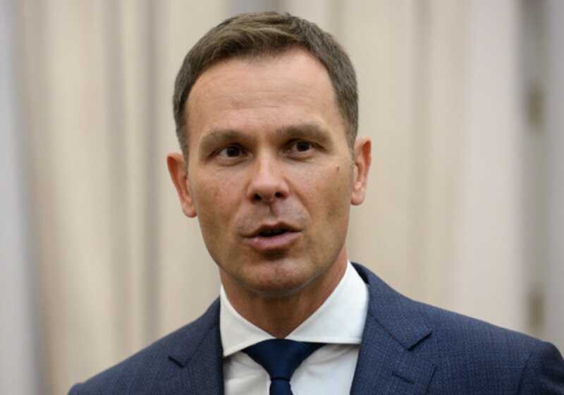 Как сербский министр Синиша Мали тратил на образование детей в пять раз больше своего оклада