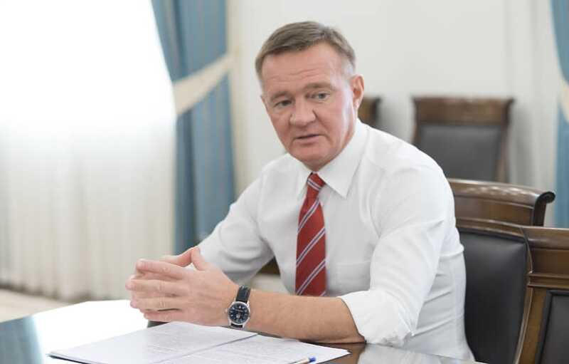 Президент Путин освободил от должности министра транспорта Романа Старовойта через год после его назначения