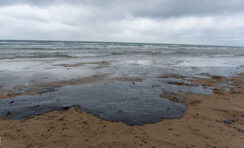 Нефтяное загрязнение в Чёрном море достигло абхазских берегов