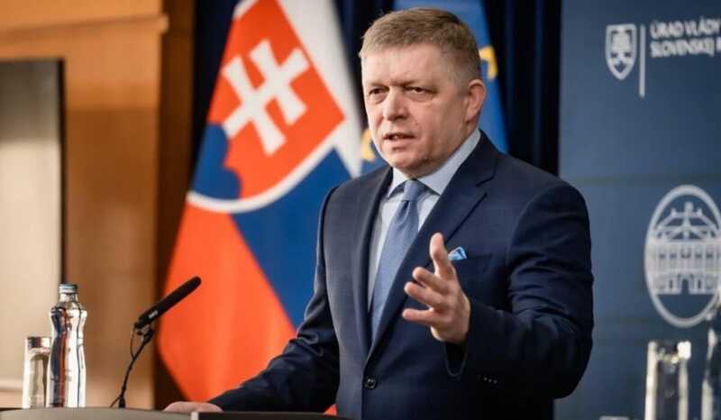 Премьер-министр Словакии Роберт Фицо угрожает не допустить введение новых санкций против России