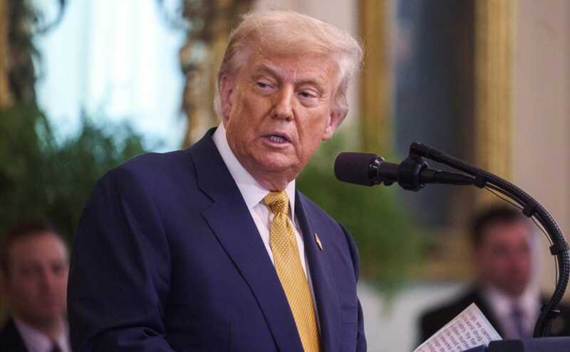 Трамп высказался о возможном скором распаде БРИКС и упомянул о введении новых пошлин