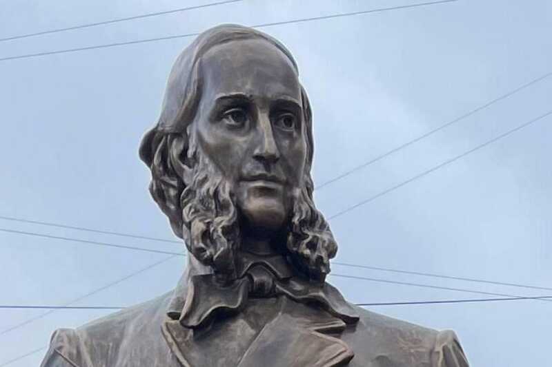 В Азербайджане убрали памятник художнику Айвазовскому