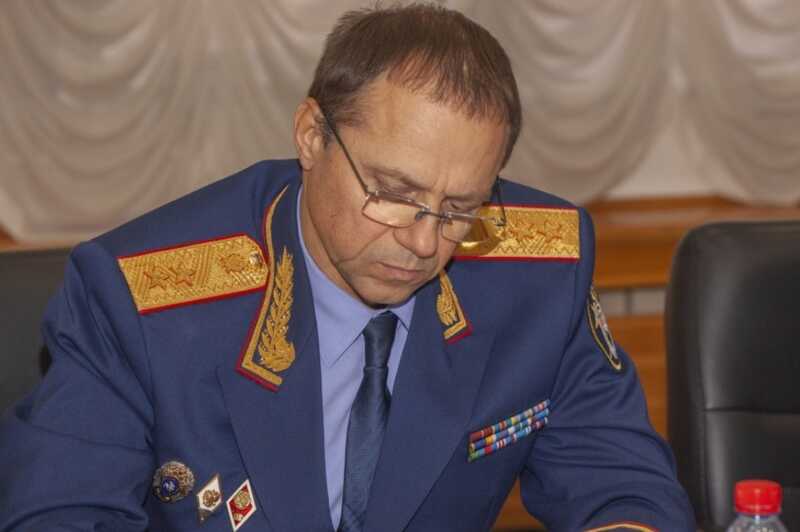 Как заместитель председателя СКР Эдуард Кабурнеев оказывает влияние на рассмотрение дела о хищении 43 миллионов рублей