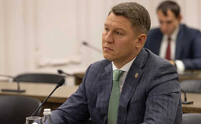 Коррупция в Татарстане: суд досрочно отпустил Сергея Миронова в зале суда по состоянию здоровья