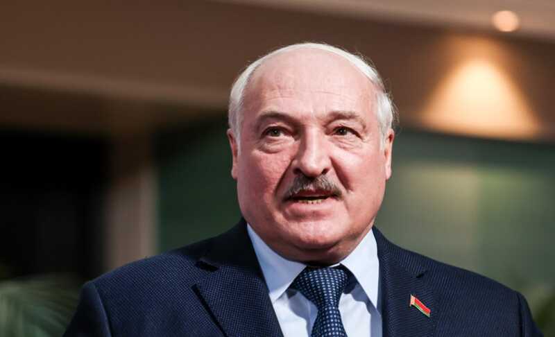 Лукашенко предложил собрать Путина, Трампа и Зеленского в Минске для переговоров о мире