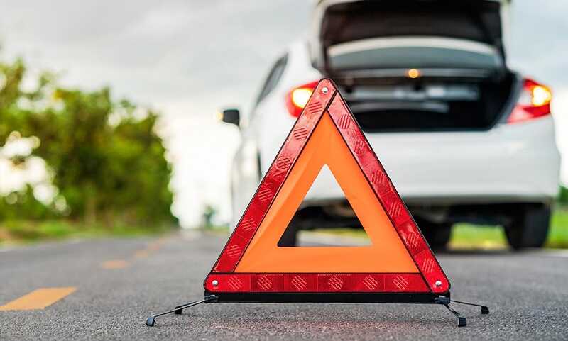 Авария с грузовым автомобилем полностью остановила транспортный поток на МКАД