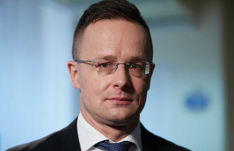 Венгерский министр иностранных дел Петер Сийярто рассказал о ракетной атаке на нефтепровод «Дружба»