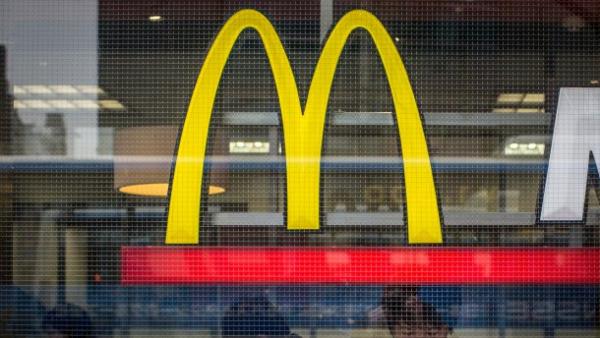 Масове отруєння у McDonald’s: у тисячах закладів мережі вилучають популярний продукт