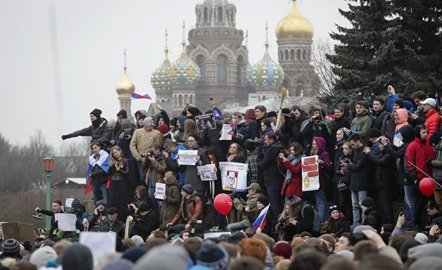 Может «рвануть» в любой момент: на Западе описали реальную картину российской жизни