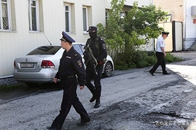 Силовики пришли с обысками в офис ЧОП, отвечавшего за безопасность керченского колледжа