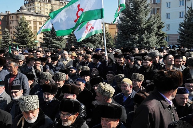 СК возбудил уголовное дело о нападении на силовиков после неудачных попыток разогнать протестующих в Магасе