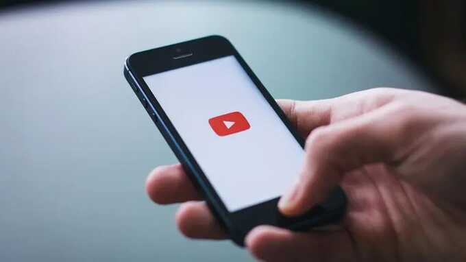 В России предложили замедлить Youtube на майские праздники из-за санкций против RT